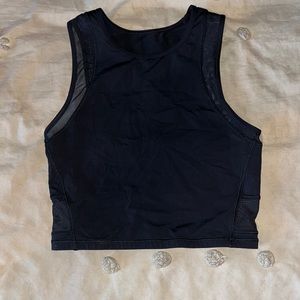 Lululemon Size 6, black cropped top.